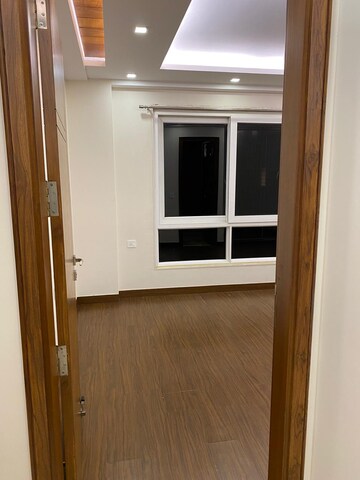 Room in 3 BHK Apartment at Boutique Residential Apartments A-10, Gulmohar Park – for Rent