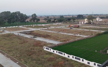 Plot – Garden View at Nipania - for Sale
