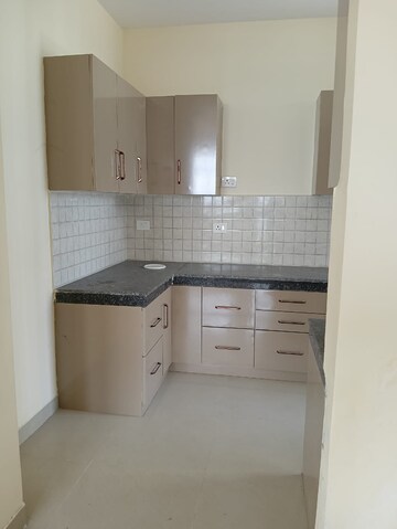 Kitchen in 2 BHK Apartment at Gomti Nagar – for Rent