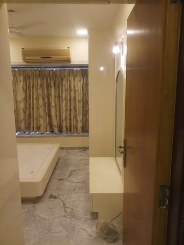 Bathroom in 3 BHK Apartment at Shalaka Apartment, Nariman Point – for Sale