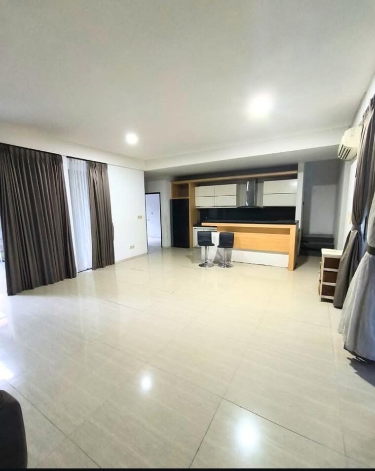 Living Room, sector 35 3 Bedroom 2700 Sq.Ft. Builder Floor In Sector 35 Faridabad 8876338