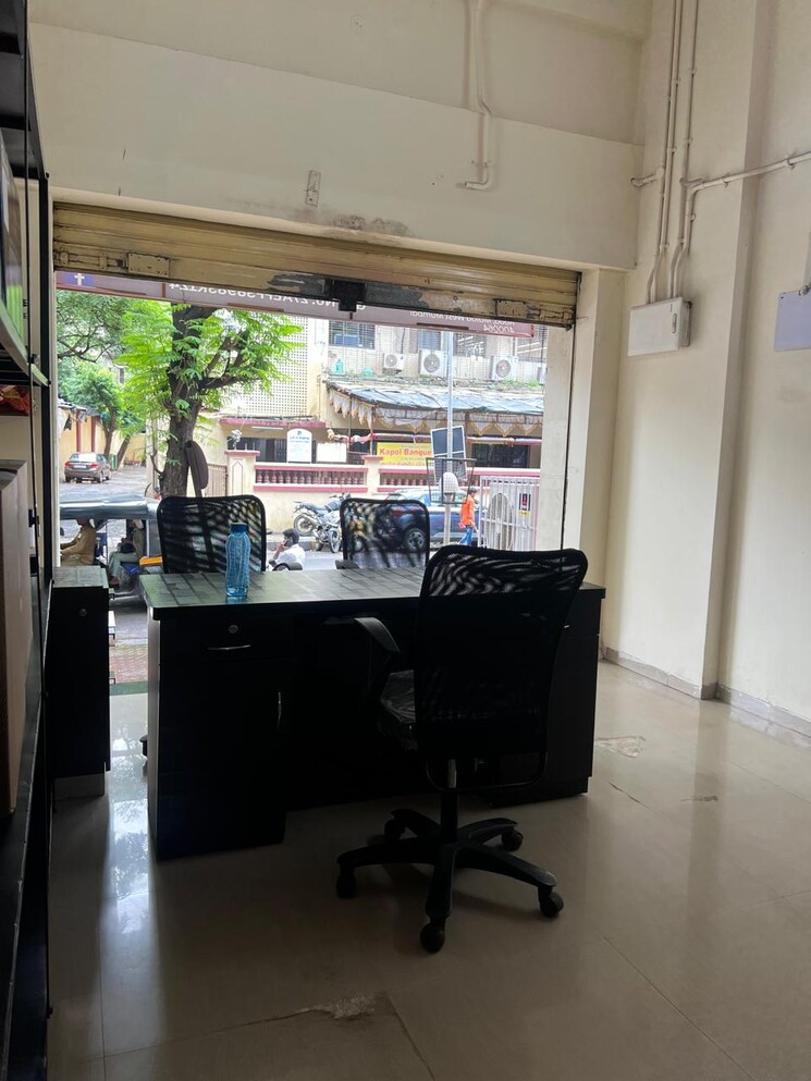 Team Area, neo-corporate-plaza Commercial Shop 330 Sq.Ft. In Malad West Mumbai 8876320