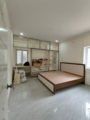 Room in 1 BHK Apartment at Kondapur – for Rent