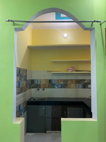 Furnished Amenities in 2 BHK Apartment at Gomti Nagar – for Rent