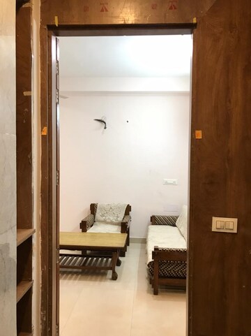 Furnished Amenities in 1 BHK Builder Floor at Sushant Lok I – for Rent