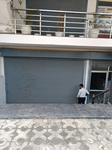  Warehouse For Rent in BPTP Park 81, Sector 81