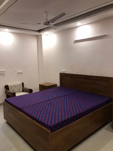 Bedroom in 1 BHK Builder Floor at Sushant Lok I – for Rent