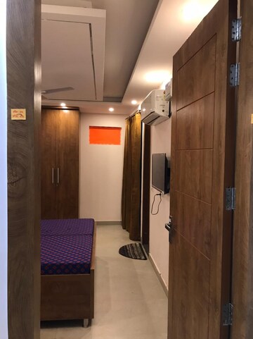 Bathroom in 1 BHK Builder Floor at Sushant Lok I – for Rent