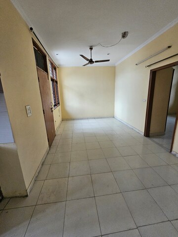 Bathroom in 2 BHK Builder Floor at Sector 9 – for Rent