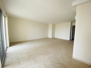 Room in 3 BHK Apartment at Experion Windchants, Sector 112 – for Rent