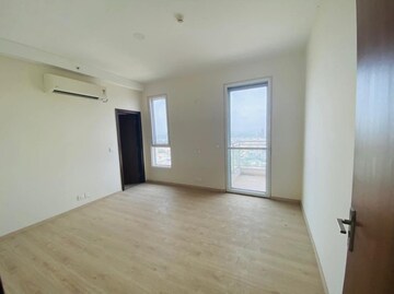 Room in 3 BHK Apartment at Experion Windchants, Sector 112 – for Rent