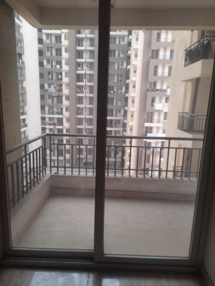 Balcony, amrapali-golf-homes 2 Bedroom 835 Sq.Ft. Apartment In Sector 4 Greater Noida Greater Noida 8876664