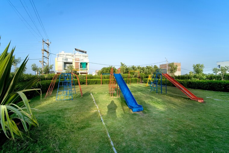 Garden, ab bypass road  850 Sq.Yd. Plot In Ab Bypass Road Indore 8876639