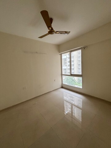 Room in 2 BHK Apartment at Signature The Millennia 2, Sector 37d – for Rent