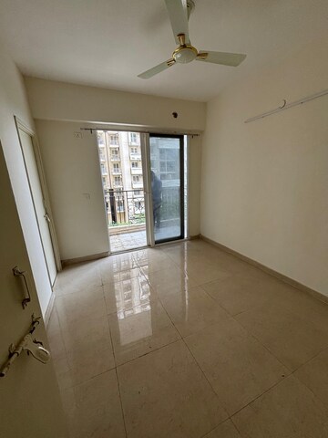 Room in 2 BHK Apartment at Signature The Millennia 2, Sector 37d – for Rent