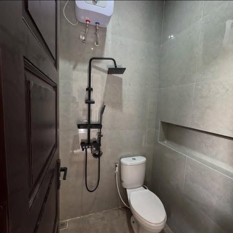 Bathroom, sector 20 3 Bedroom 2700 Sq.Ft. Builder Floor In Sector 20 Faridabad 8876652