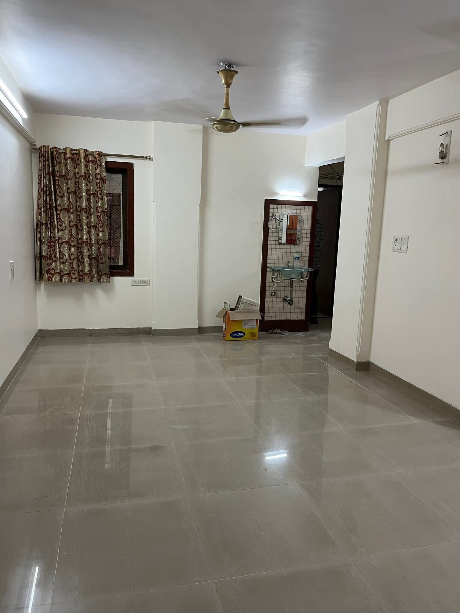 2 BHK + Extra Room Apartment For Rent in Raj Precious Residency