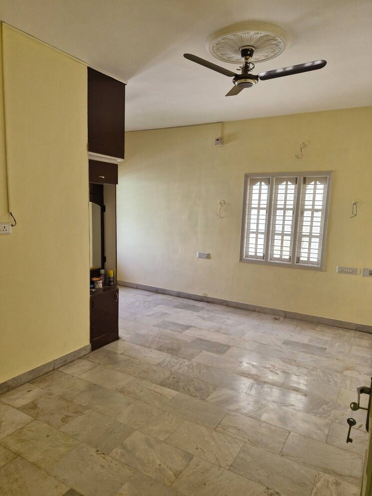 Room, banaswadi 4 Bedroom 1500 Sq.Ft. Independent House In Banaswadi Bangalore 8876692