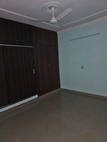 Furnished Amenities in 2 BHK Builder Floor at Sector 4 – for Rent