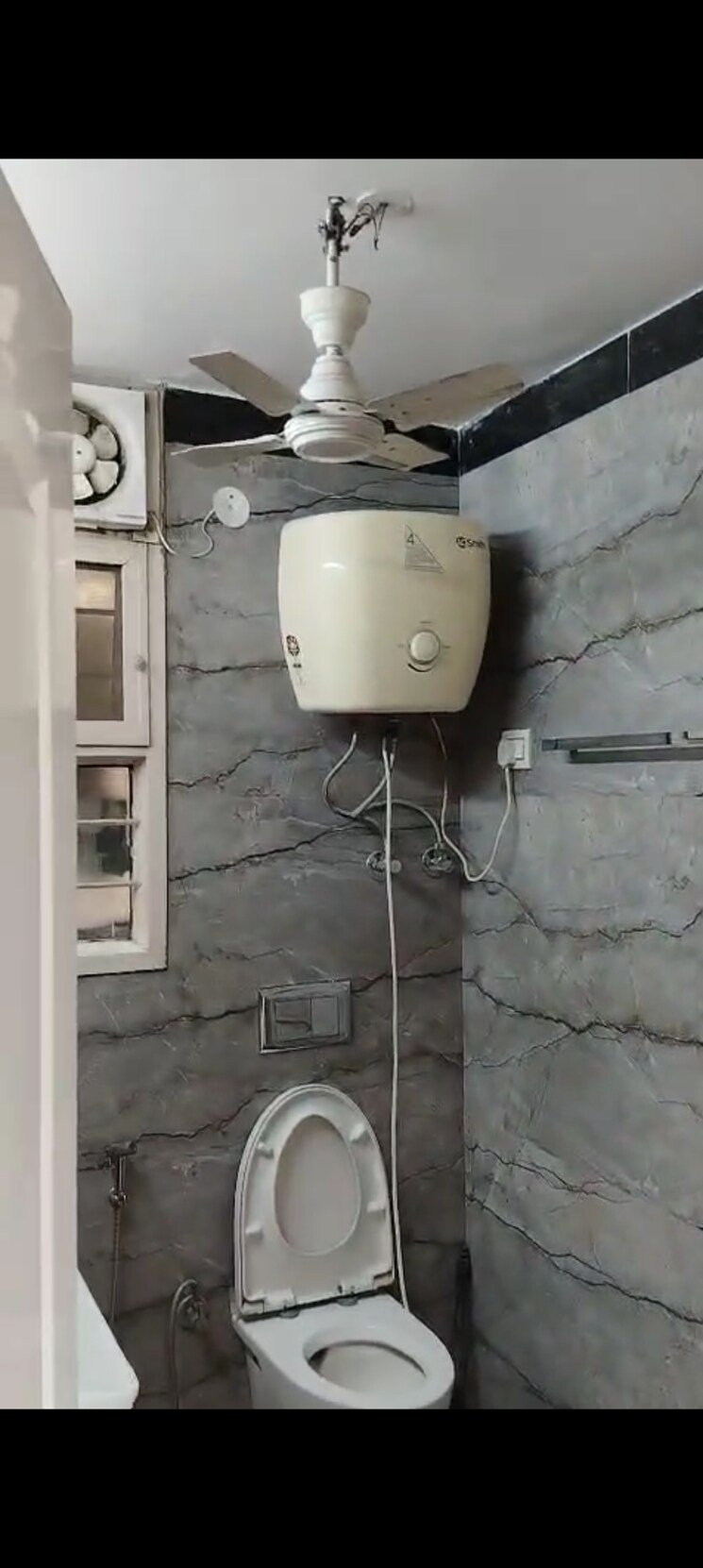 Attached Bathroom, sector 21c 4 Bedroom 1650 Sq.Ft. Apartment In Sector 21c Faridabad 8876824