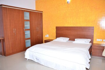 6+ BHK Independent House For Sale in Indiranagar