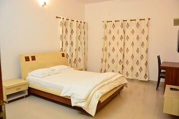 Bedroom in 6+ BHK Independent House at Indiranagar – for Sale
