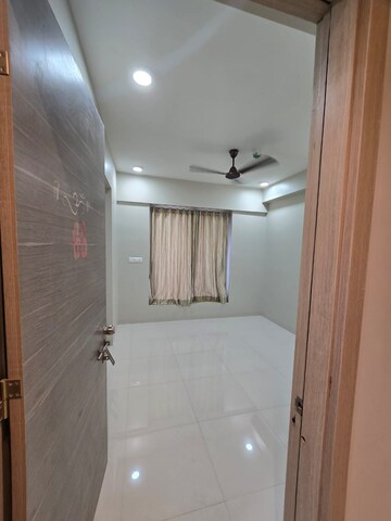 Bathroom in 4 BHK Apartment at Kundan Eternia, Ghorpadi – for Rent