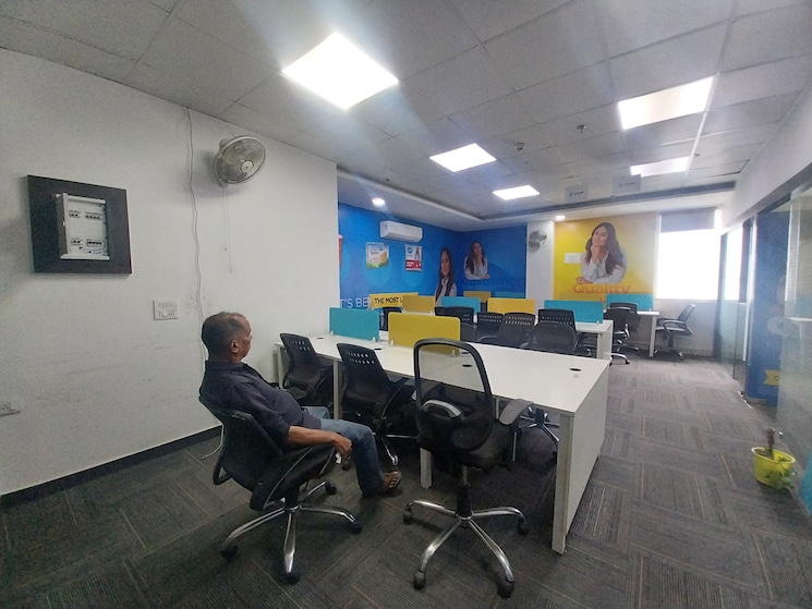 Team Area, ithums-62 Commercial Office Space 1500 Sq.Ft. In Sector 62 Noida 8876927