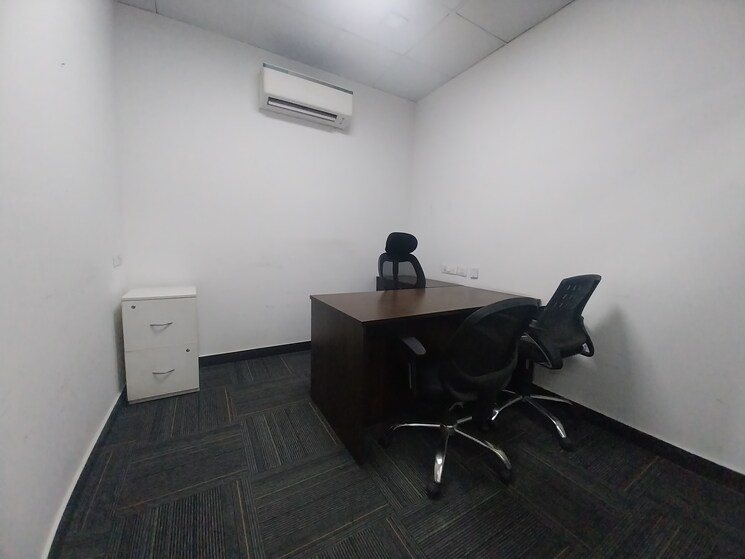 Team Area, ithums-62 Commercial Office Space 1500 Sq.Ft. In Sector 62 Noida 8876927