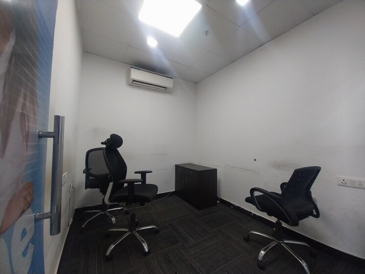Team Area, ithums-62 Commercial Office Space 1500 Sq.Ft. In Sector 62 Noida 8876927