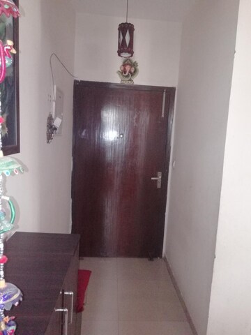 Furnished Amenities in 2 BHK Apartment at Omaxe Heights, Sector 86 – for Rent