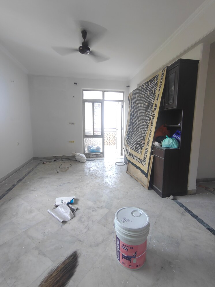 Bathroom, unitech-sunbreeze-towers 3 Bedroom 1483 Sq.Ft. Apartment In Vaishali Sector 5 Ghaziabad 8876916