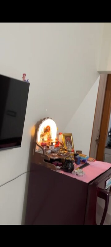 Furnished Amenities in 1 RK Builder Floor at Sushant Lok I – for Rent