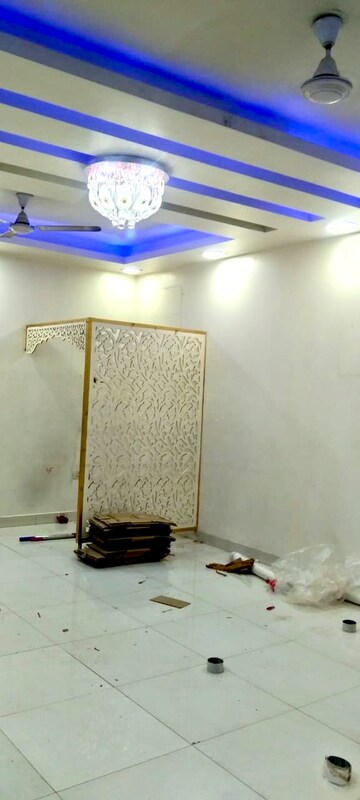 Furnished Amenities in 3 BHK Builder Floor at Chattarpur – for Sale