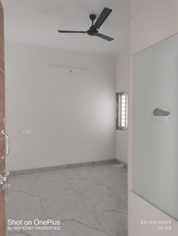 Bedroom in 2 BHK Apartment at Kothanur – for Rent