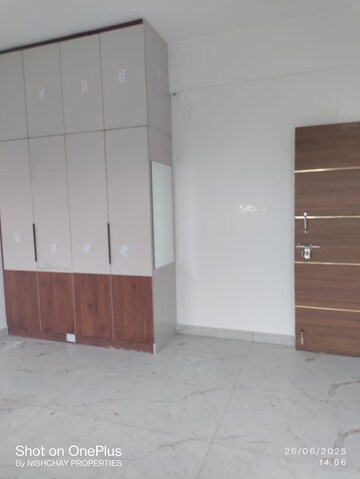 Bedroom in 2 BHK Apartment at Kothanur – for Rent