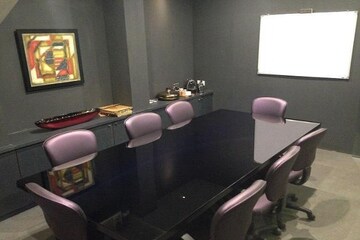 Team Area in  Office Space at Court Chambers Marine Lines, Marine Lines – for Sale