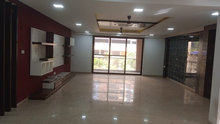 Room, kharghar sector 21 6+ Bedroom 500 Sq.Yd. Villa In Kharghar Sector 21 Navi Mumbai 8877128