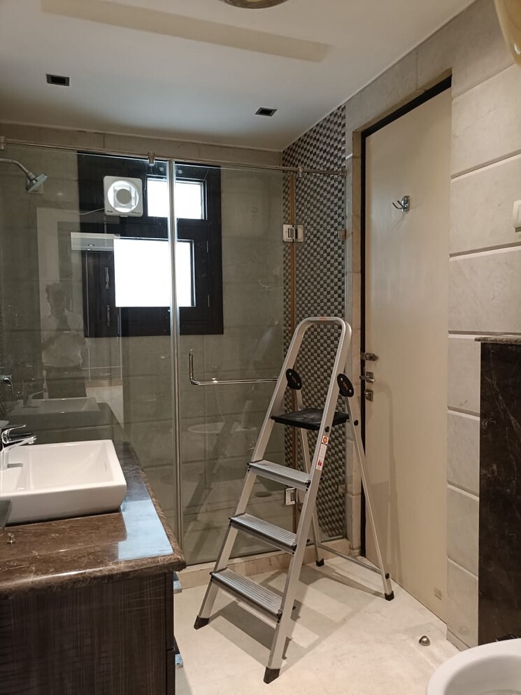 undefined, kailash colony 4 Bedroom 2700 Sq.Ft. Builder Floor In Kailash Colony Delhi 8877112