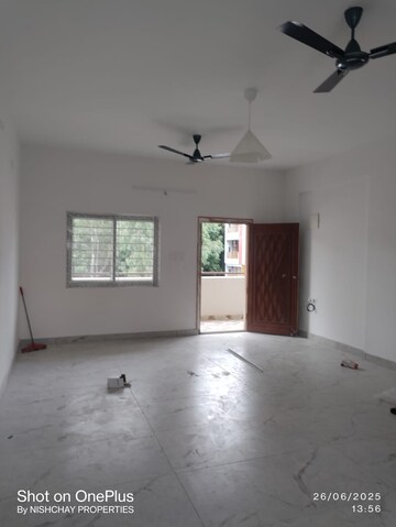 Living Room in 2 BHK Apartment at Kothanur – for Rent
