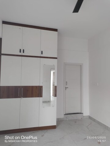 Bedroom in 2 BHK Apartment at Kothanur – for Rent