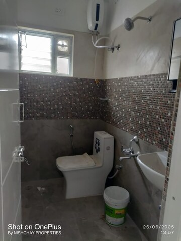 Bathroom in 2 BHK Apartment at Kothanur – for Rent