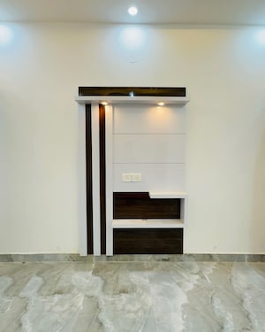 Room in 2 BHK Builder Floor at Sector 12 Greater Noida – for Sale