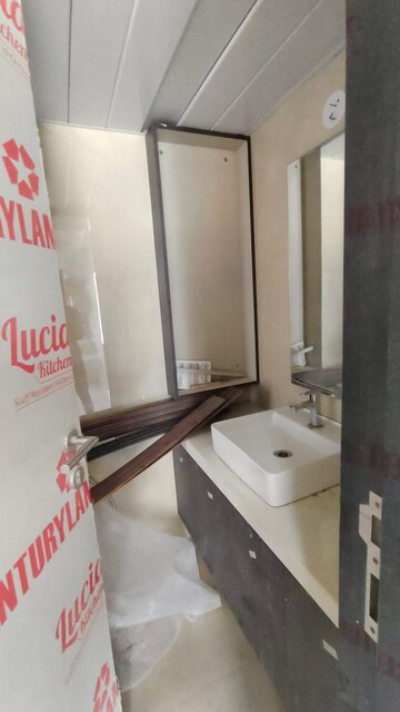 Furnished Amenities in 2 BHK Apartment at Goregaon East – for Rent