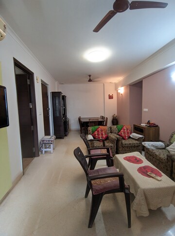 Living Room in 2 BHK Apartment at Eros Kenwood Tower, Sector 39 – for Rent