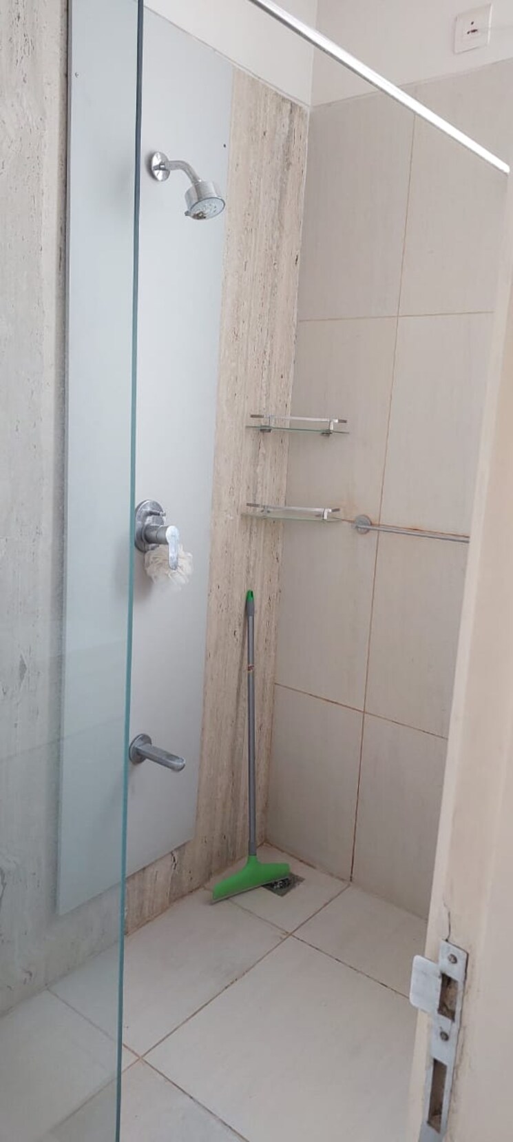Bathroom, ireo-victory-valley 3 Bedroom 2452 Sq.Ft. Apartment In Sector 67 Gurgaon 8877343