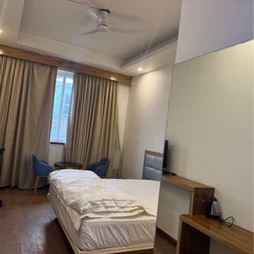Bedroom in  Pg at Udyog Vihar Phase 5 – for Rent