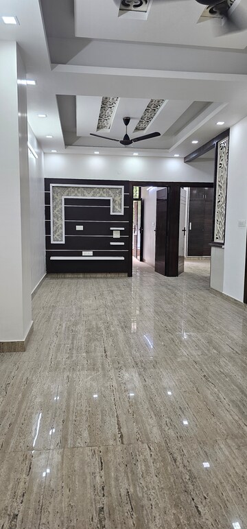 3 BHK Builder Floor For Rent in Niti Khand I
