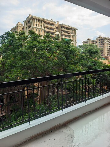 Balcony in 4 BHK Apartment at Eros Kenwood Tower, Sector 39 – for Rent