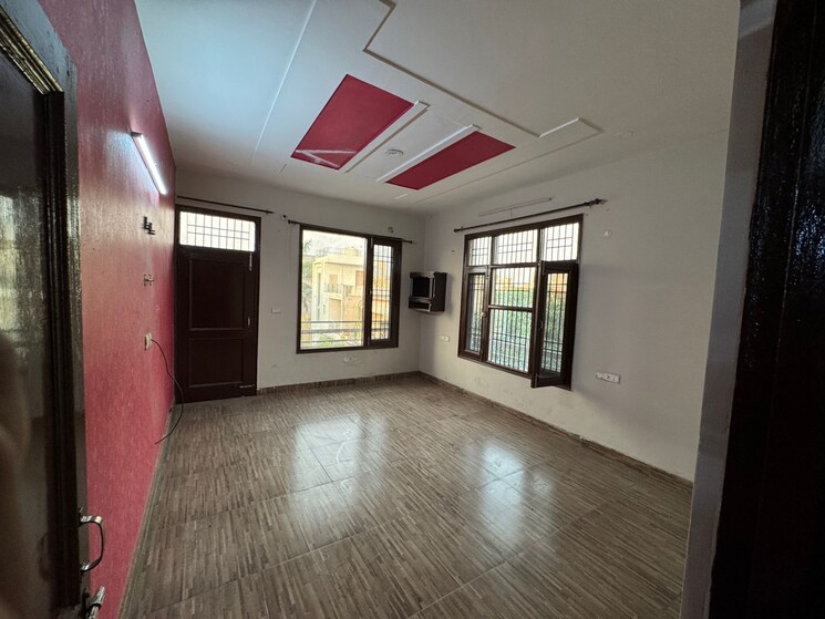 Room, dhakoli 2 Bedroom 900 Sq.Ft. Apartment In Dhakoli Zirakpur 8877400